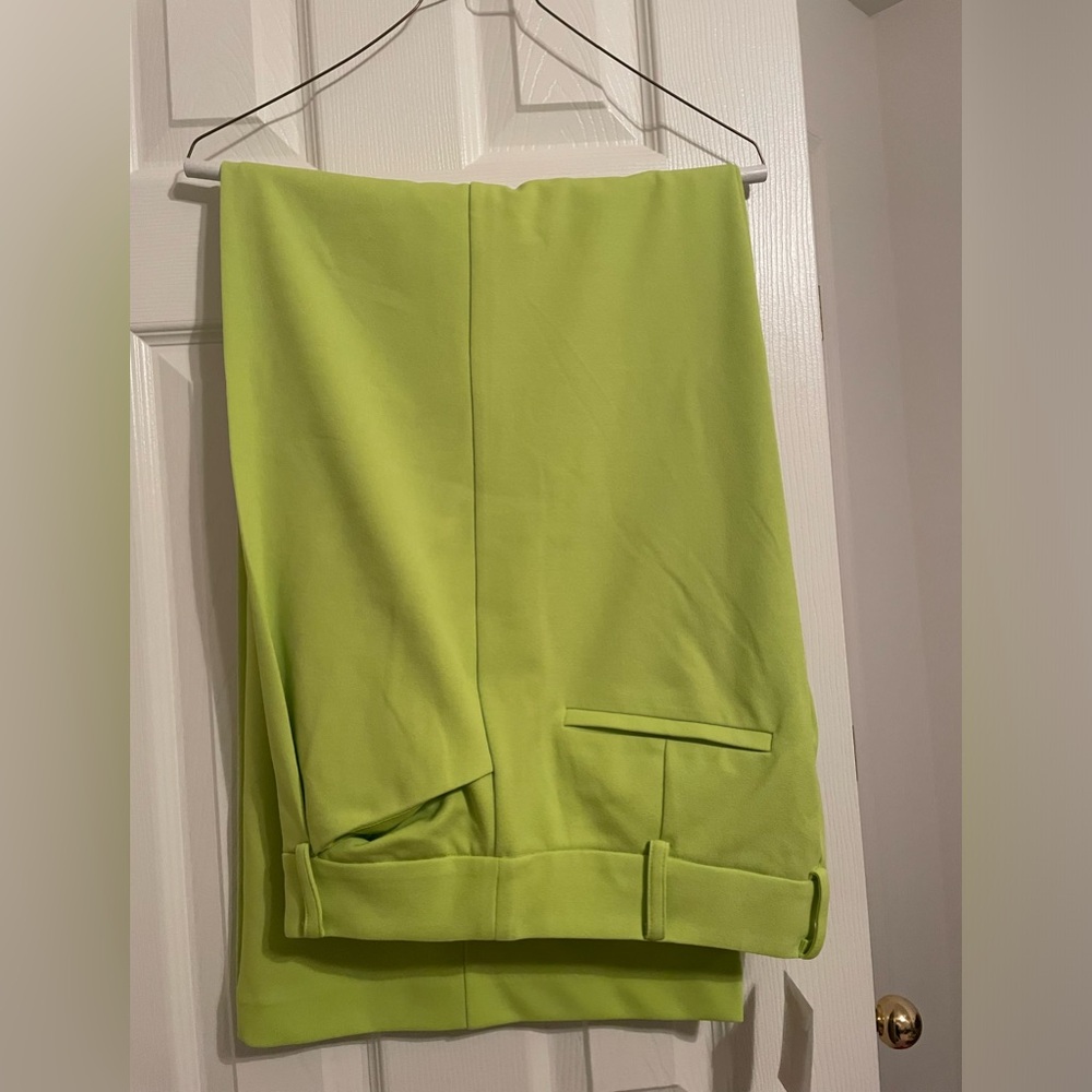 NWT Gabrielle Union Awesome Apple wide leg pants
